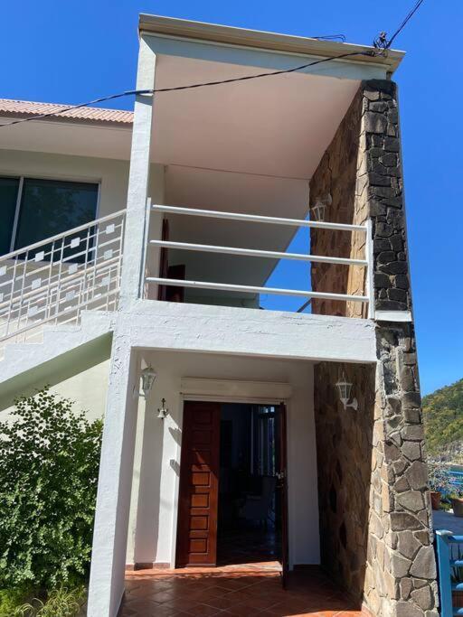 Villa "The Pretty Mermaid", Pool And Stunning Views 5 Min From Beach Deshaies Exterior photo